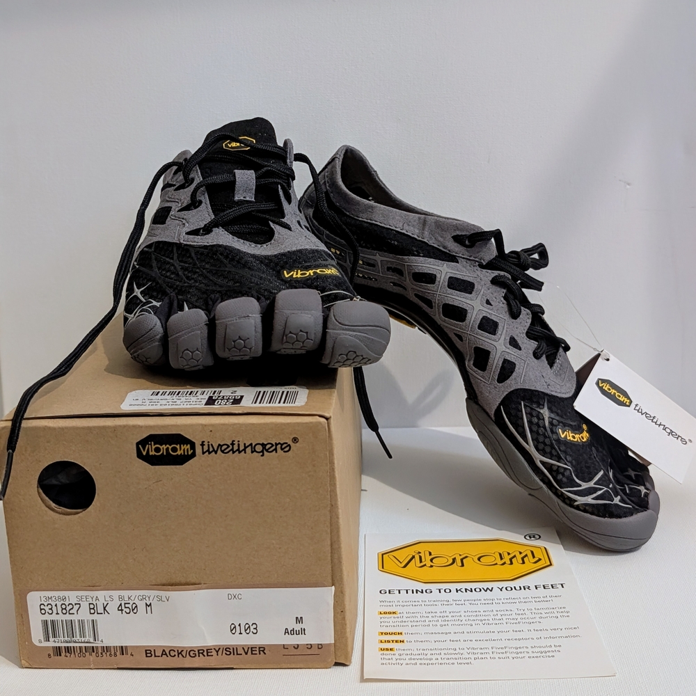 Vibram Men's Black and Gray Shoes